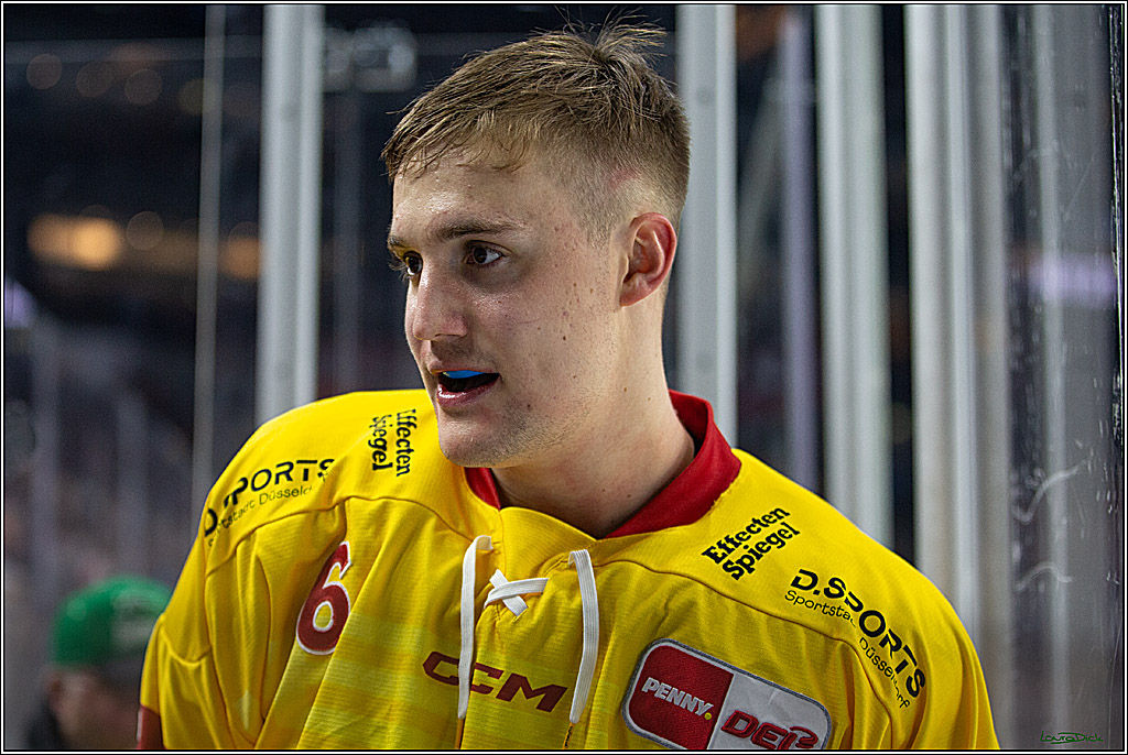PENNY DEL; Koelner Haie- Duesseldorfer EG; Koeln, 16.12.2022